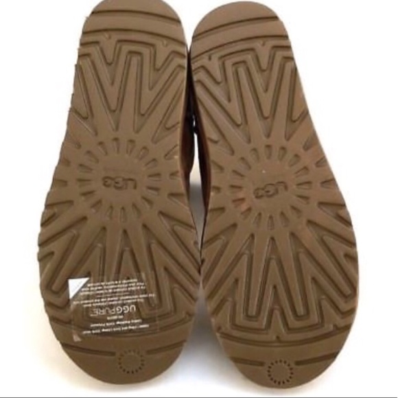 UGG Chestnut Brown Boots - Picture 5 of 5